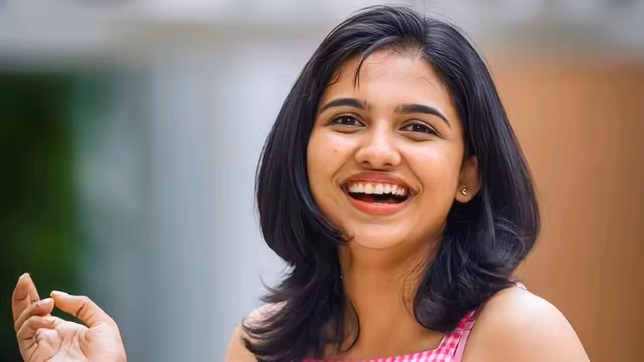 'जन नायकन' में विजय और 'विश्वनाथ एंड संस' में सूर्या के साथ काम करने पर ममिता बैजू