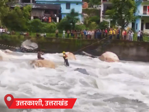 यूपी के 19 जिलों में बाढ़,काशी में पुलिस चौकी डूबी:एमपी के 22 जिलों में रेड अलर्ट; छत्तीसगढ़ में महिला पर बिजली गिरी