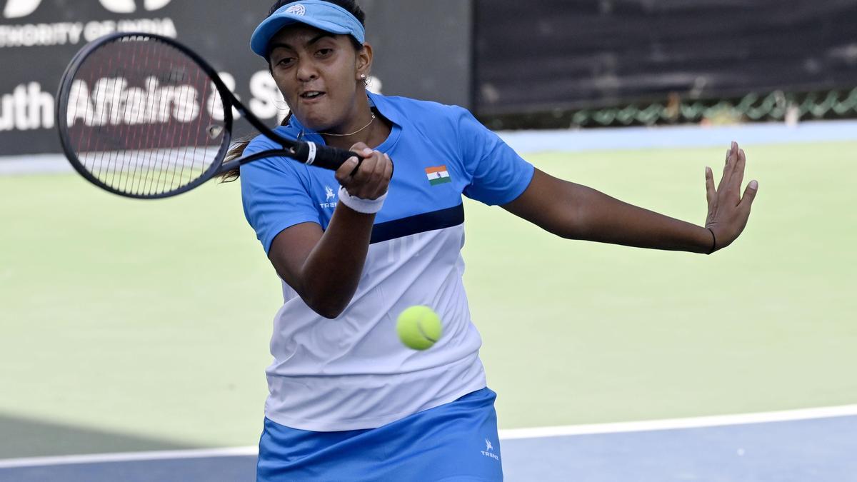 बिली जीन किंग कप | भारत ने मंगोलिया के खिलाफ मजबूत स्थिति में रहते हुए प्लेऑफ में पहुंचने की संभावनाएं बरकरार रखी हैं