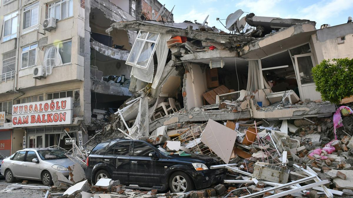 Why are earthquakes hard to predict? Can AI make it better?