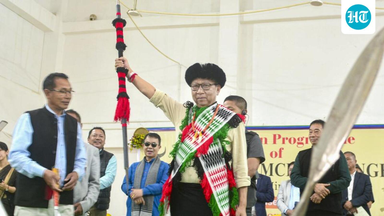 मणिपुर के मुख्यमंत्री ने सेनापति जिले का दौरा किया, परियोजनाओं की आधारशिला रखी